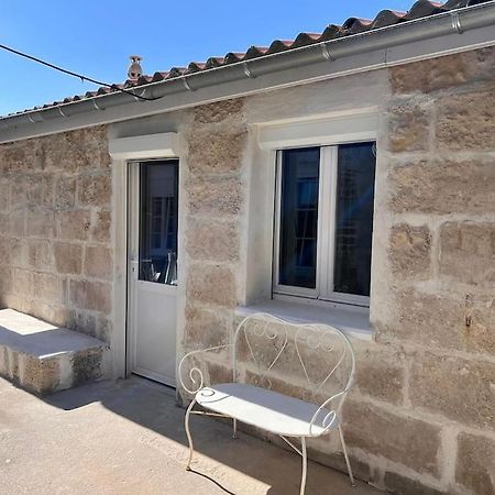 Apartament La Petite Grange - 5 Mn Gare Sncf - Wifi & Netflix Niort Zewnętrze zdjęcie